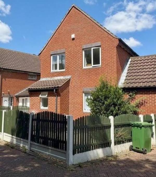 Roofers in Beckton